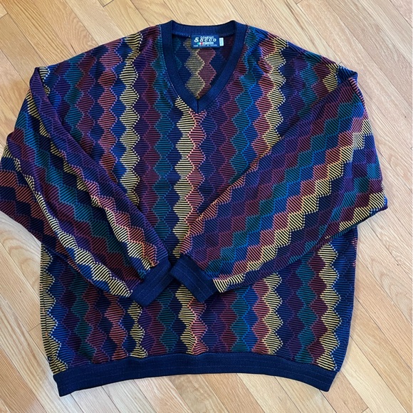 Colorful Geometric Sweater - Picture 1 of 4